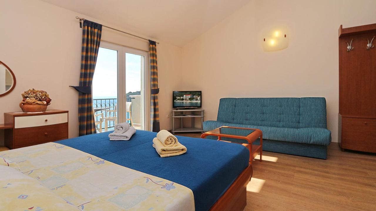 Apartments On The Beach-Drvenik Drvenik  Extérieur photo